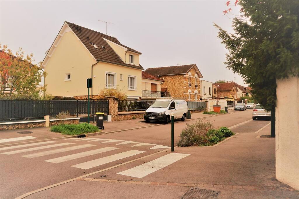Appartement Cosy Proche Disney Vaires-sur-Marne Exterior foto